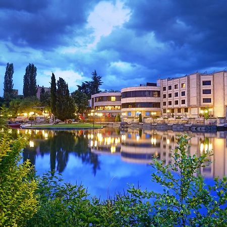 Park Hotel Stara Zagora Eksteriør bilde The Inn at Laurel Point