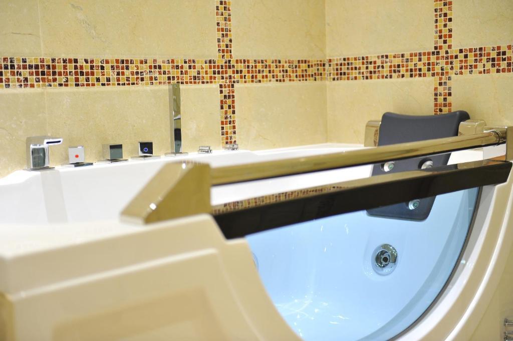 Park Hotel Stara Zagora Rom bilde A modern spa