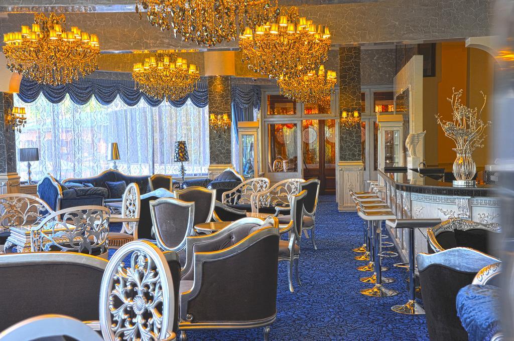 Park Hotel Stara Zagora Eksteriør bilde The Blue Bar