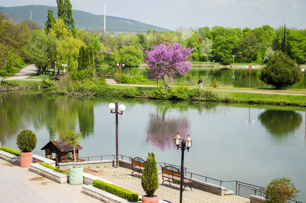 Park Hotel Stara Zagora Eksteriør bilde The river at the town of Vratsa